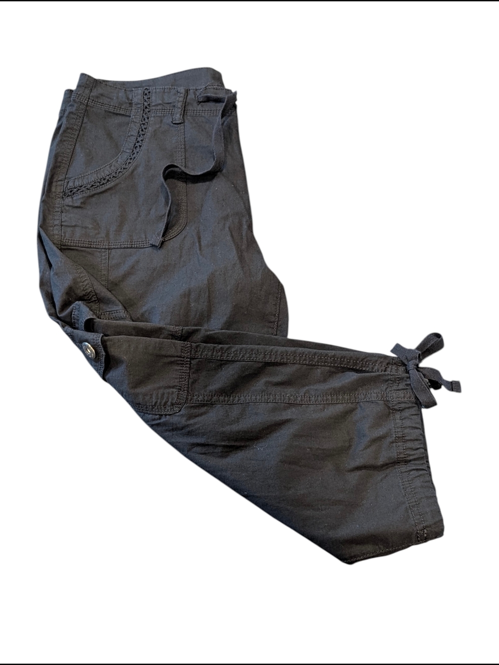 St. John's Bay Black Cargo Capri Pants Gorpcore Women’s Size 8